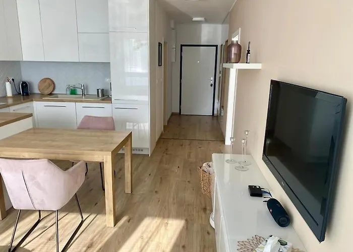 شقة Bratislava, Lucao Family Apartment, Balcony, Free Parking, Aircondition, 8Km Old Town *