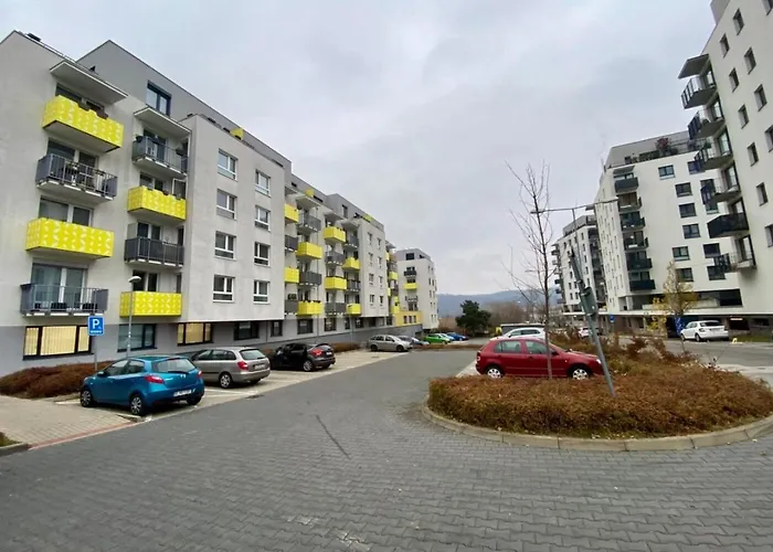 Apartament Bratislava, Lucao Family Apartment, Balcony, Free Parking, Aircondition, 8Km Old Town Bratysława